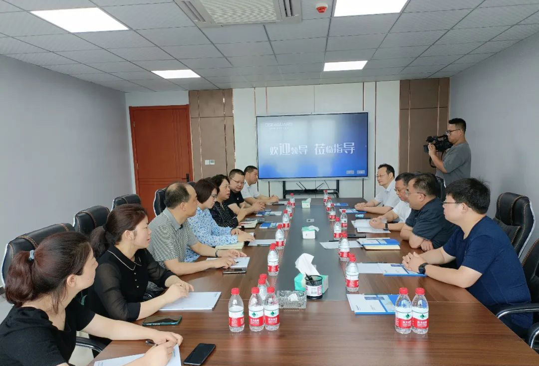 領導關懷 l 淮安市住建局科技局領導率隊蒞臨歐西盾防水考察指導